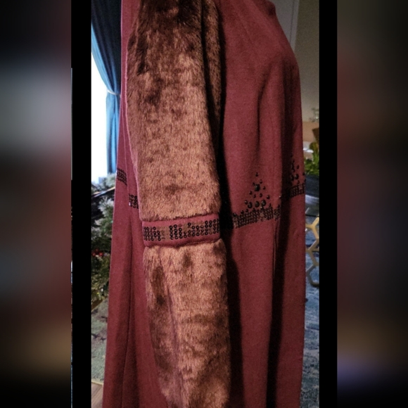 Vinetage Badley Mischka - Picture 3 of 6